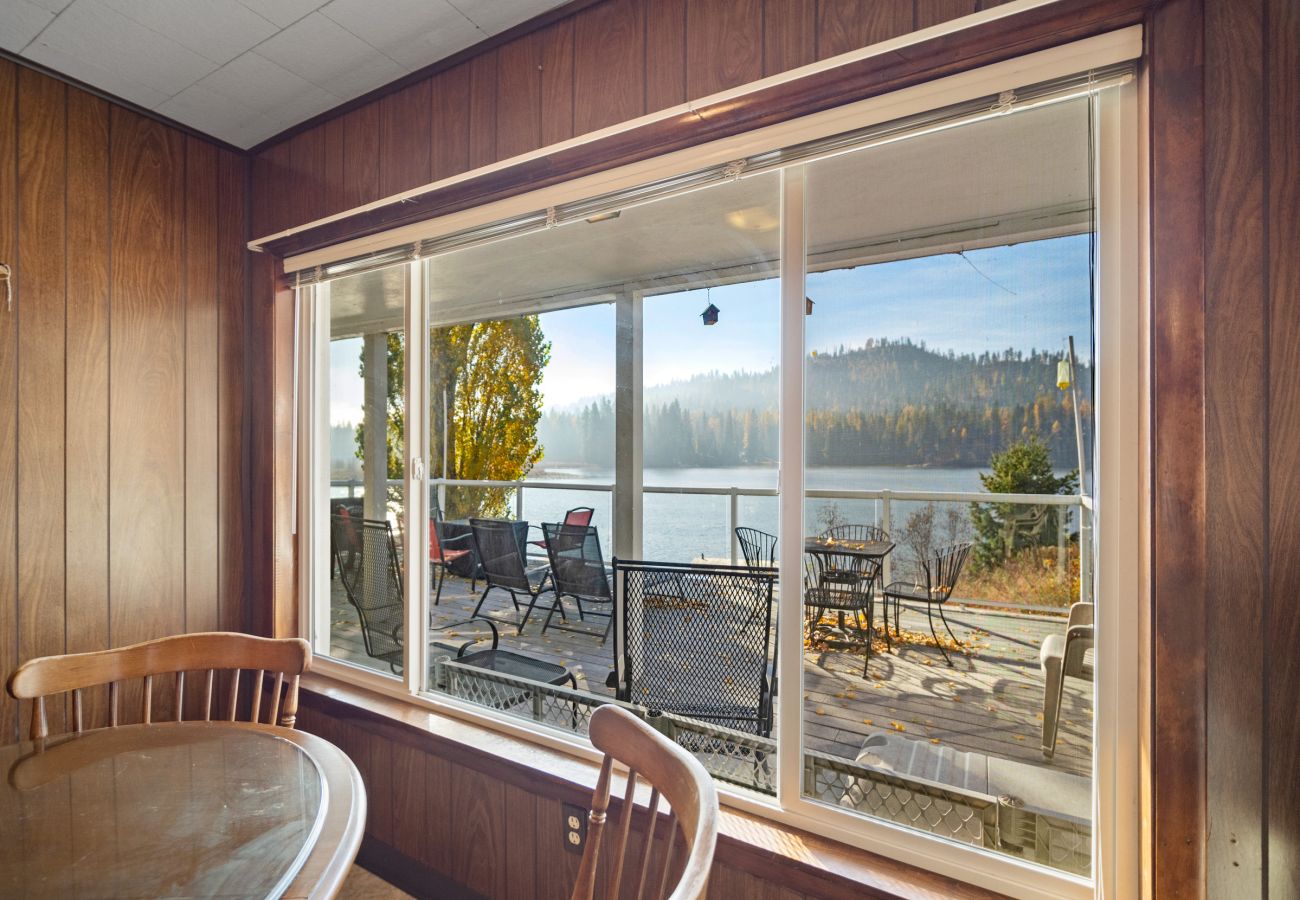 House in Newport - Cabin on Sacheen Lake