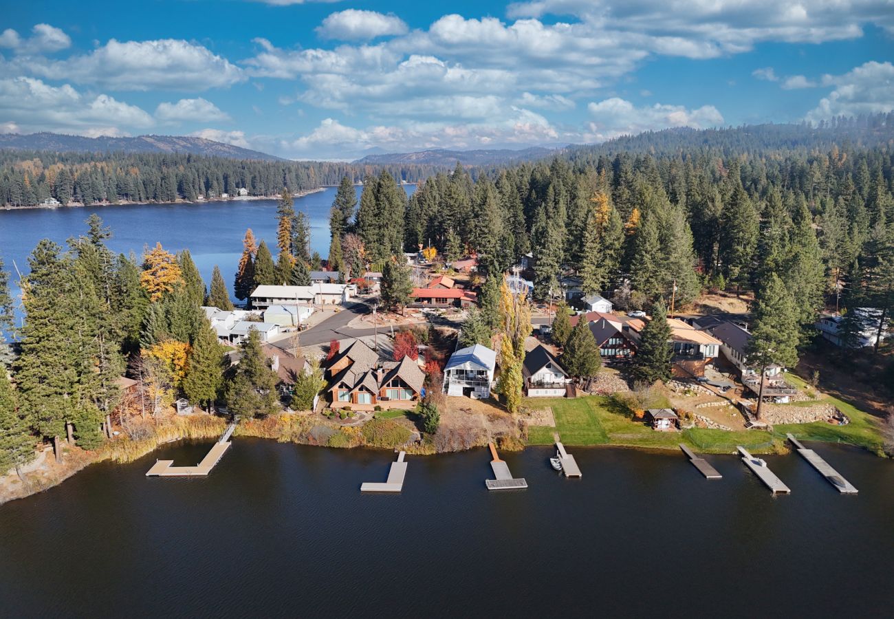 House in Newport - Cabin on Sacheen Lake