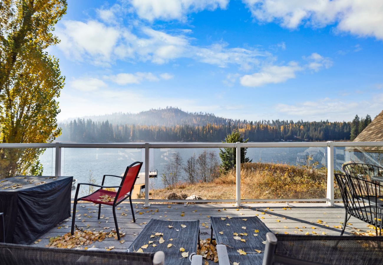 House in Newport - Cabin on Sacheen Lake