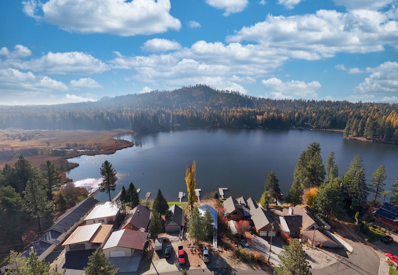 House in Newport - Cabin on Sacheen Lake