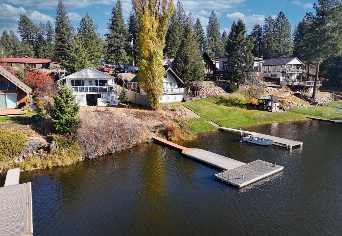 House in Newport - Cabin on Sacheen Lake