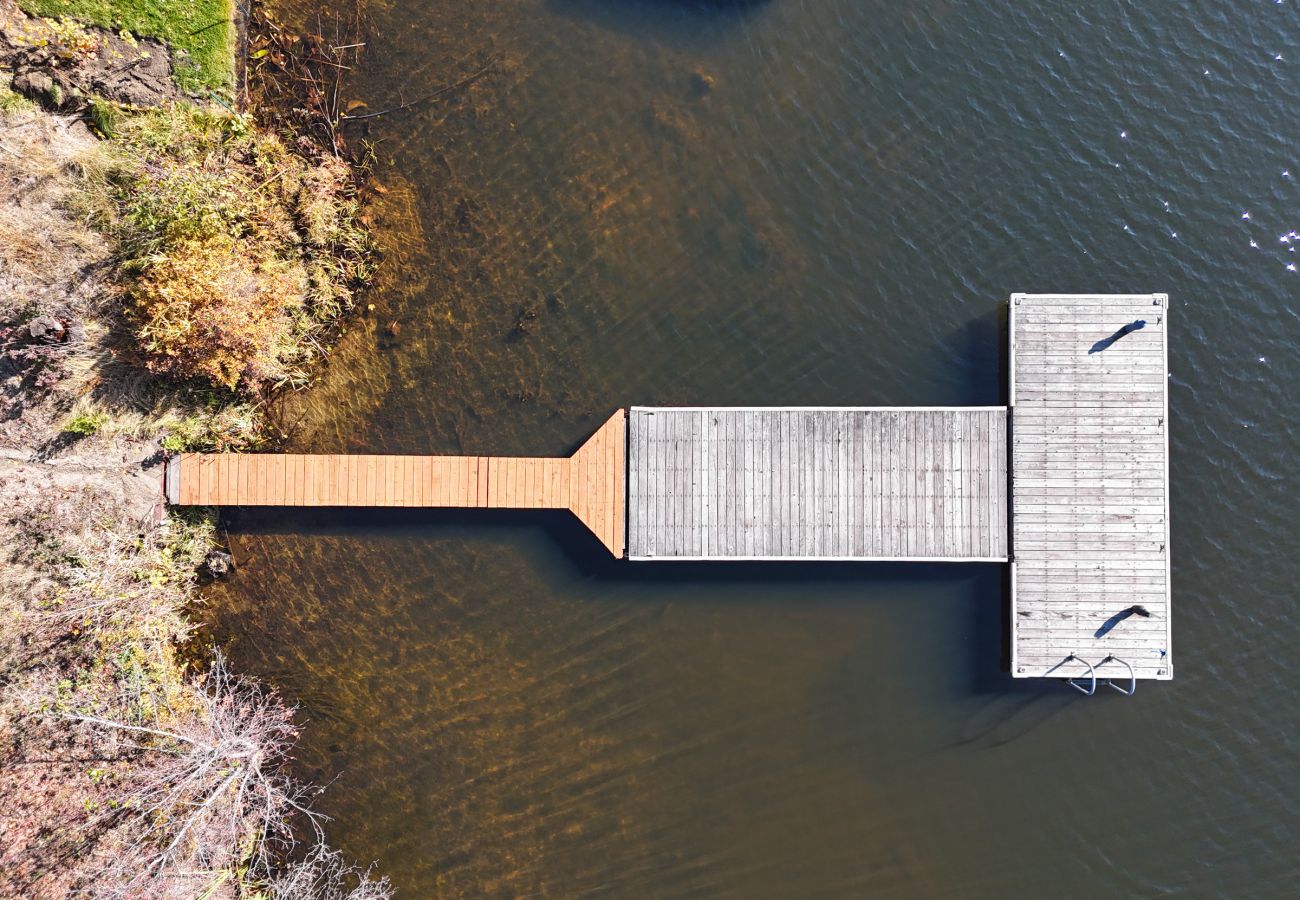 House in Newport - Cabin on Sacheen Lake