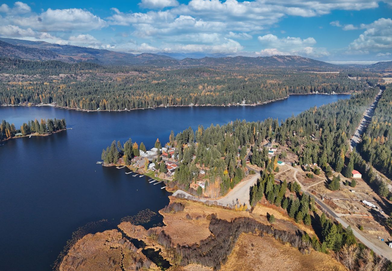 House in Newport - Cabin on Sacheen Lake