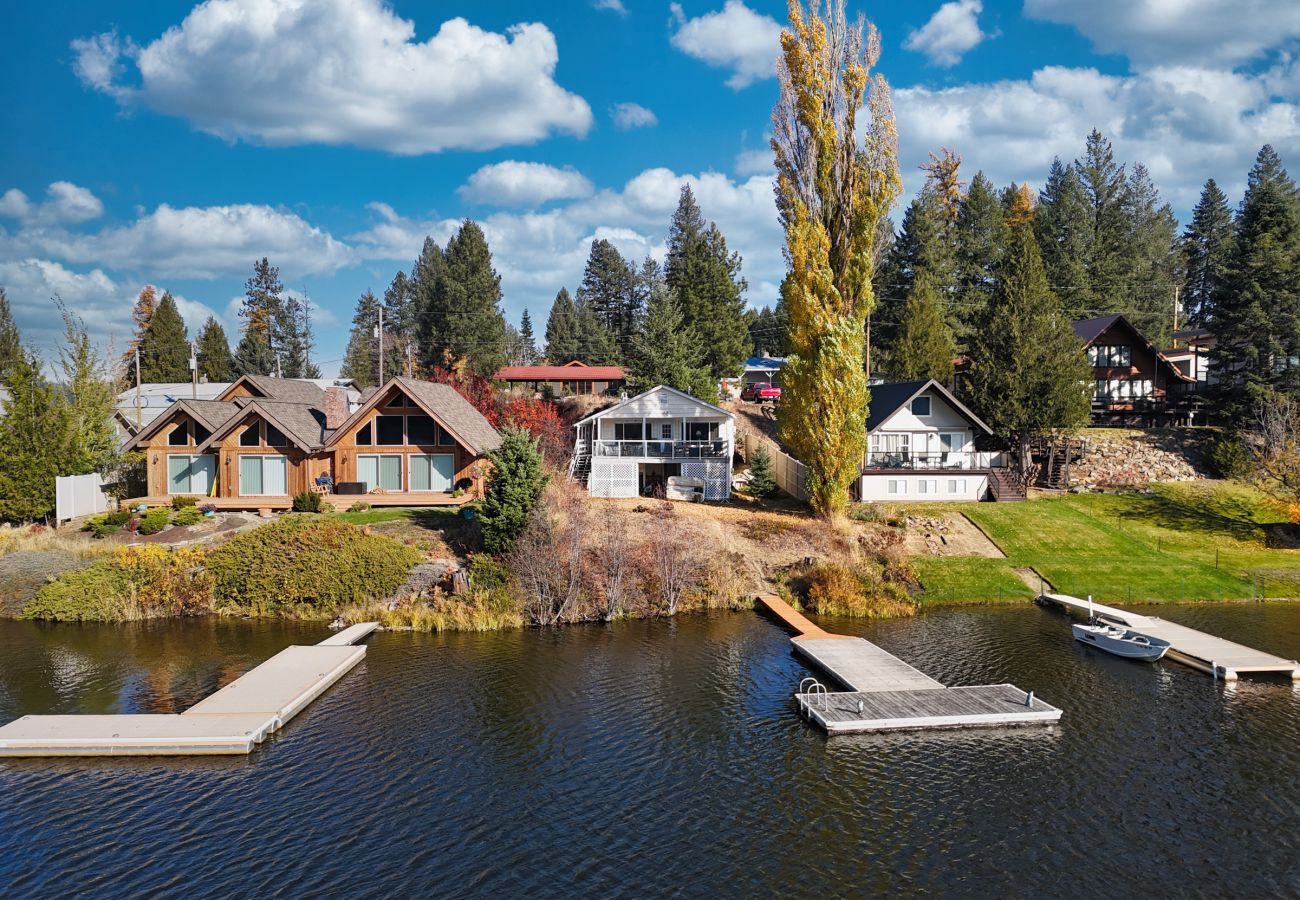 House in Newport - Cabin on Sacheen Lake