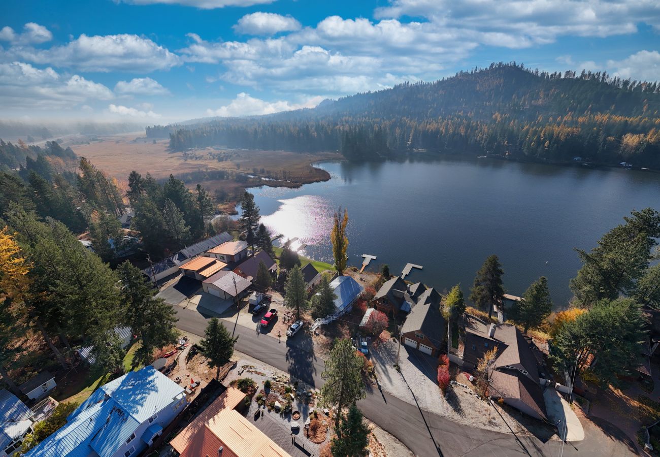 House in Newport - Cabin on Sacheen Lake