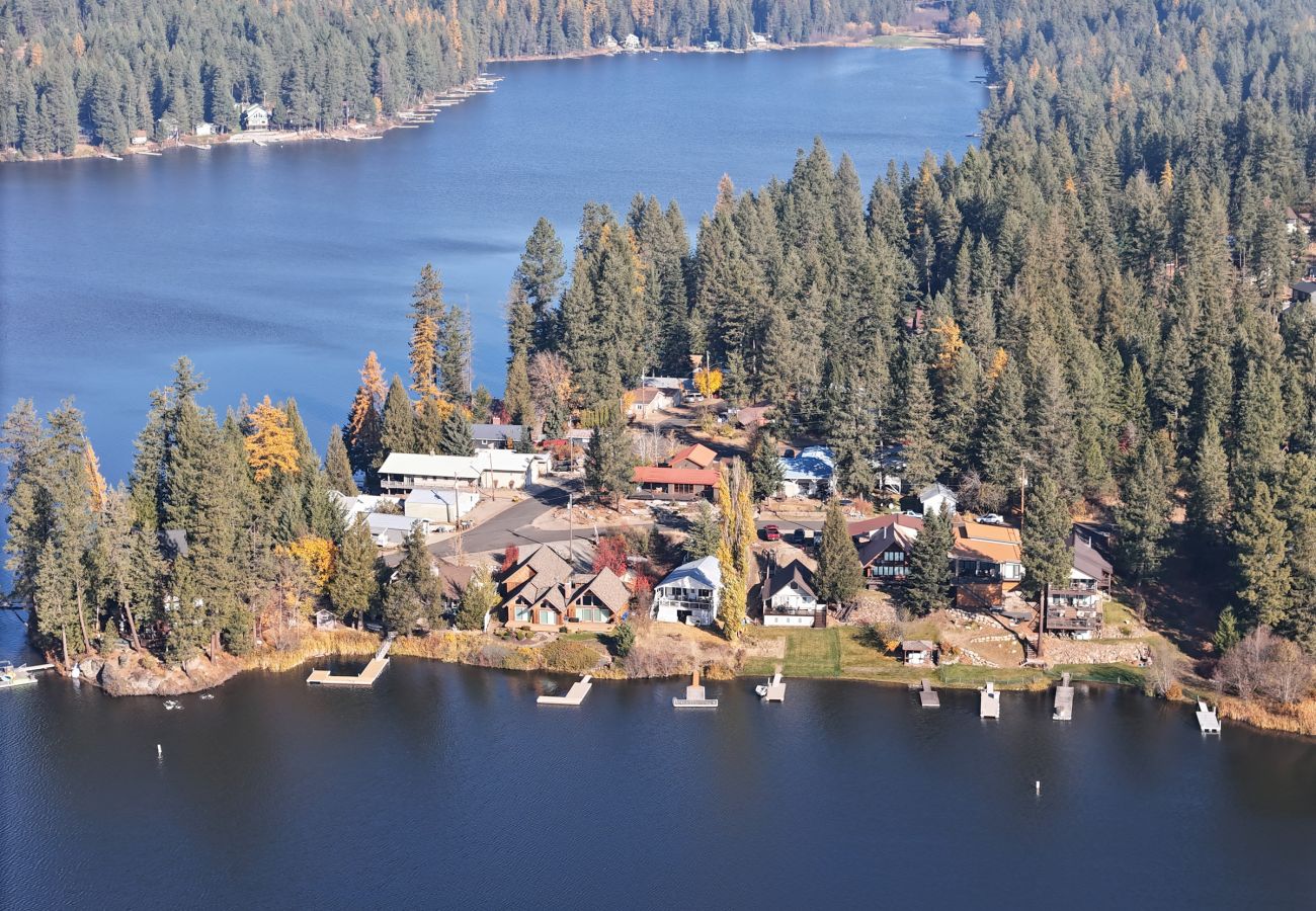 House in Newport - Cabin on Sacheen Lake