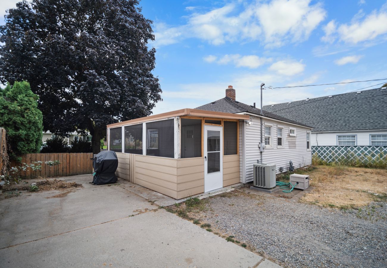 House in Spokane - Cozy & Comfortable 2-Bedroom 