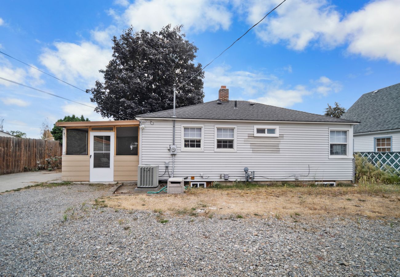 House in Spokane - Cozy & Comfortable 2-Bedroom 