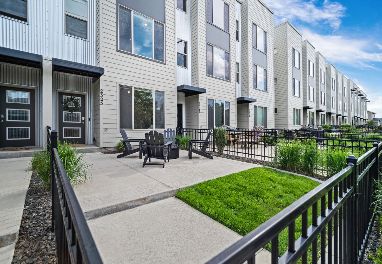 Townhouse in Spokane - Luxurious Townhome in Kendall Yards